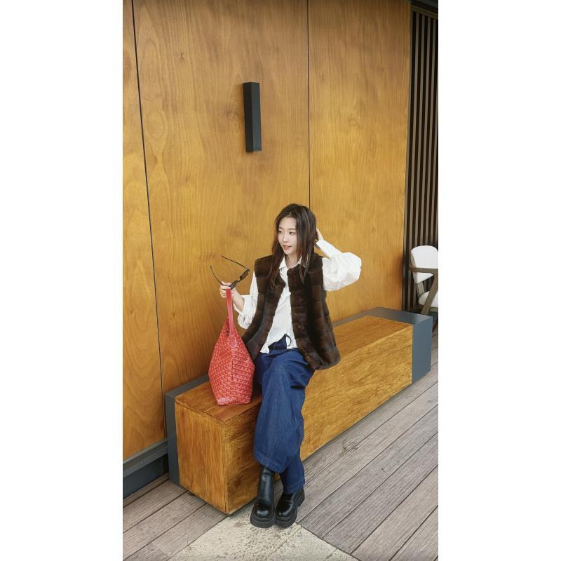 《理想冬日》 芬兰saga新款横排圆领 福利水貂马甲 早秋新品百搭