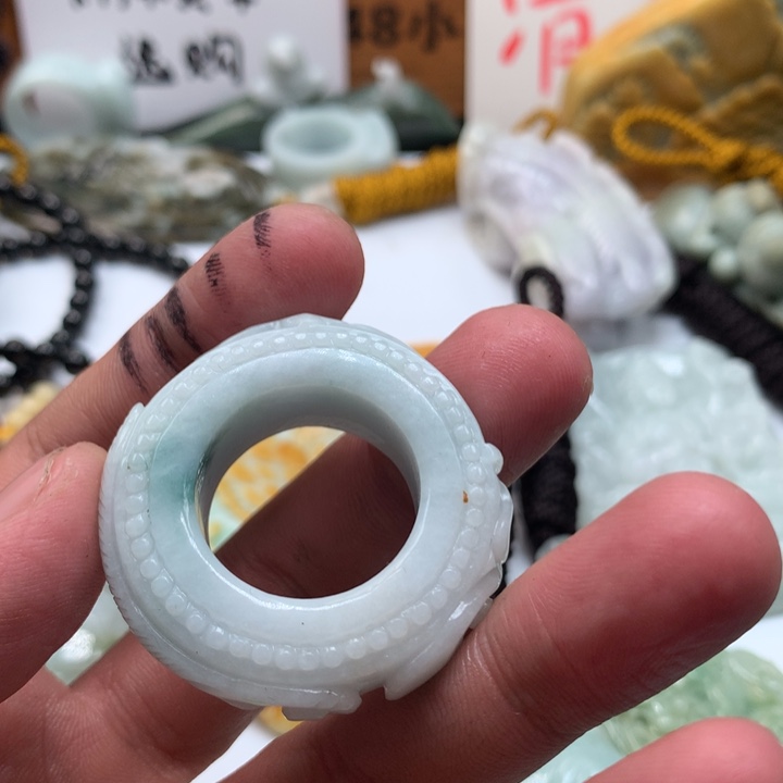 翡翠未镶嵌颈饰保真天然a货翡翠