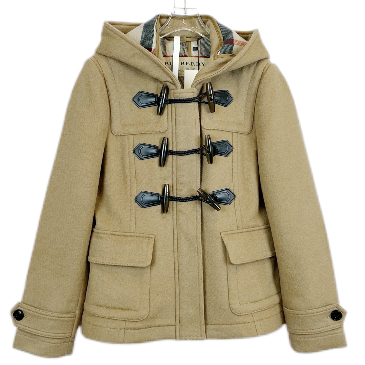 99新 BURBERRY/博柏利 010130 纯色牛角扣连帽长袖外套 38码