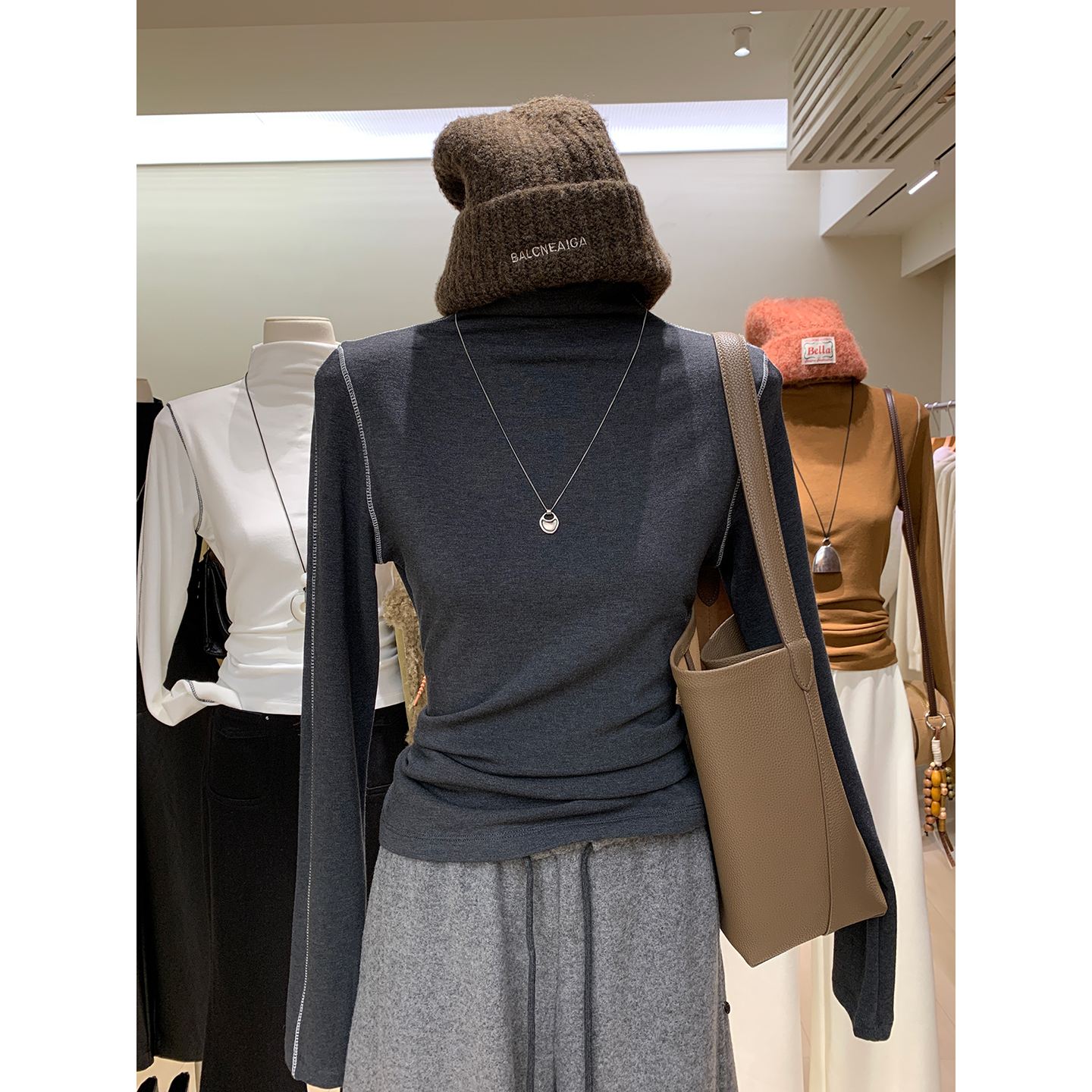 设计感明线轮廓刺绣加绒保暖纯色打底T恤高弹修身半高领长袖内搭