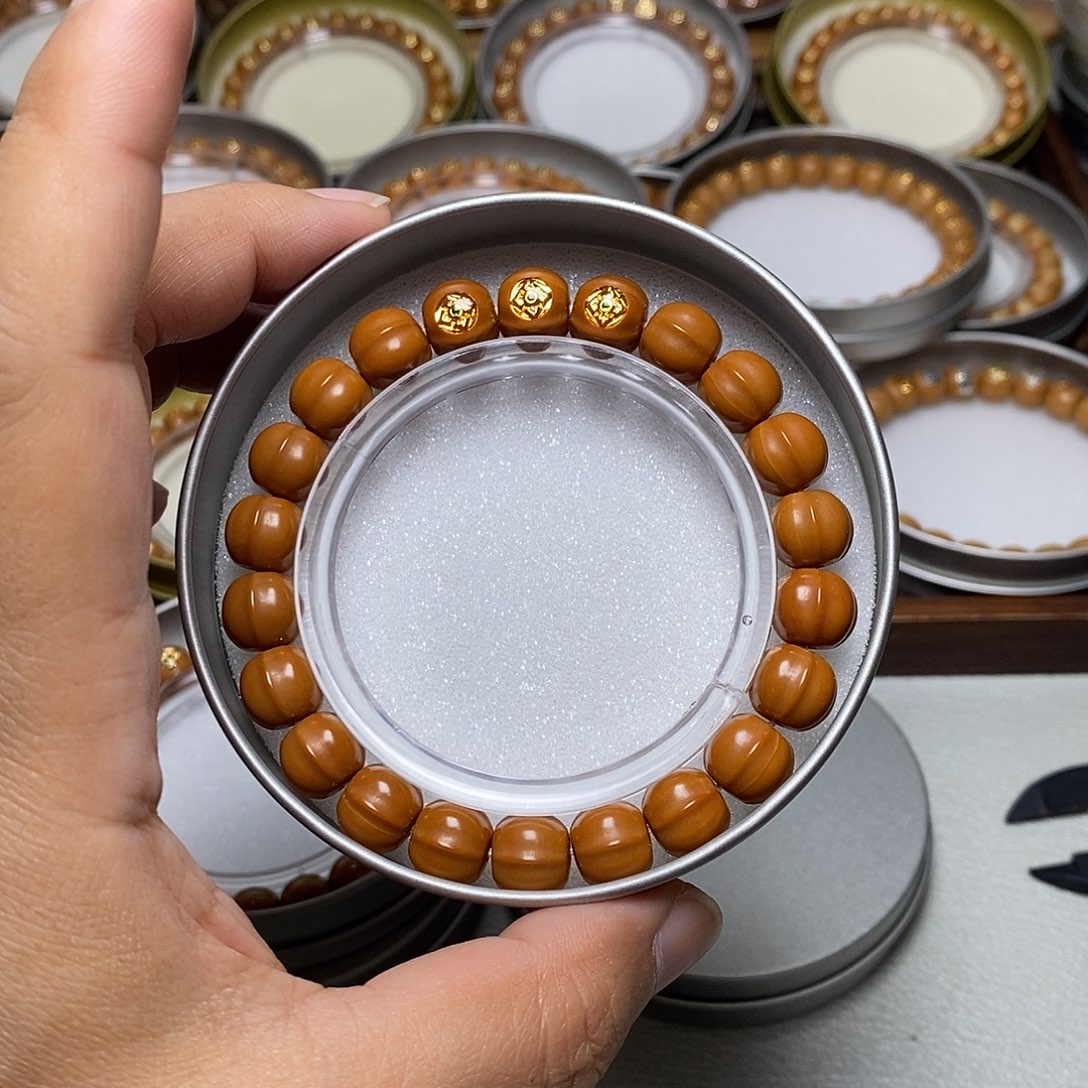 猴头核桃手串14号三标小鲨鱼鳍11左右