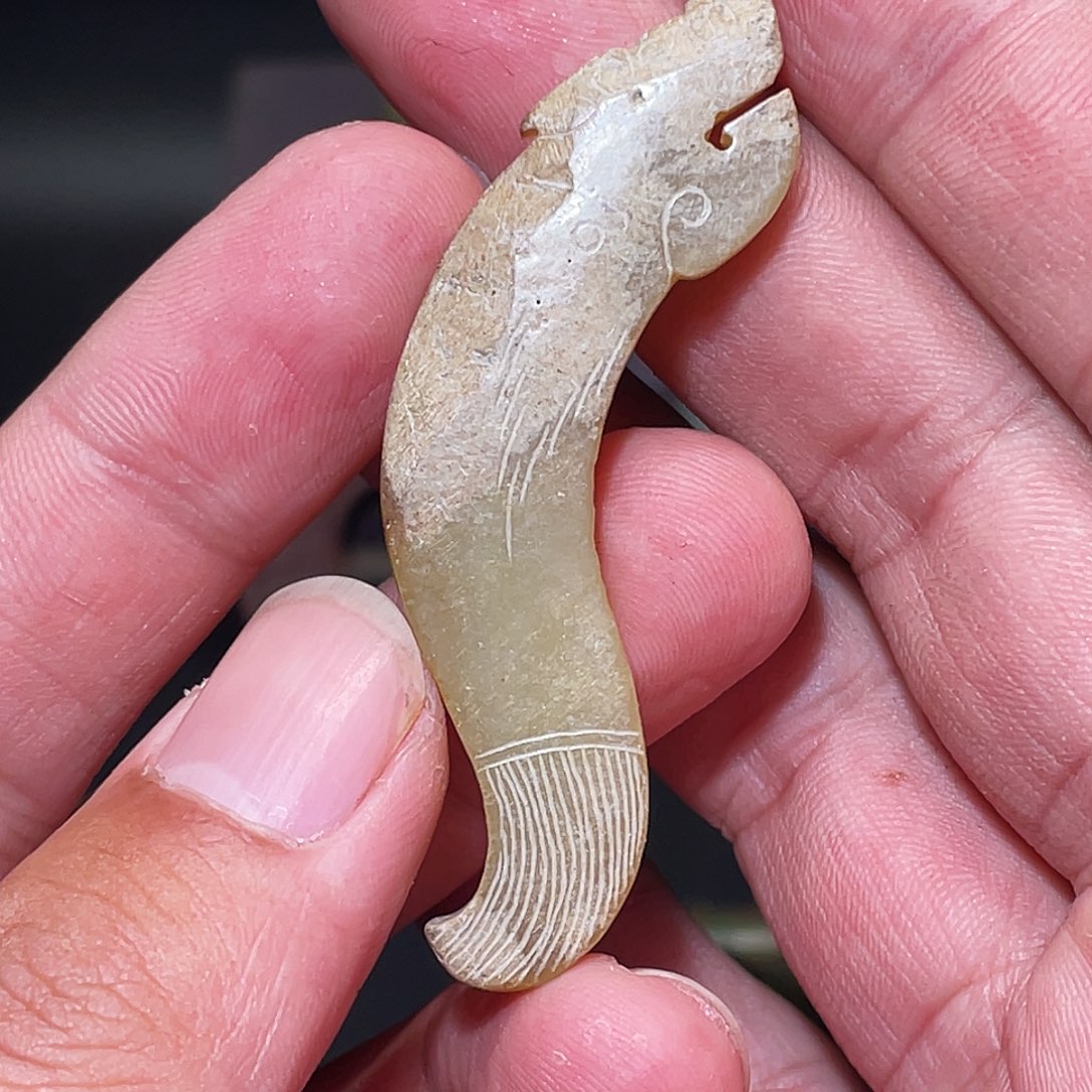 爱***玉和田玉（糖玉）未镶嵌挂件