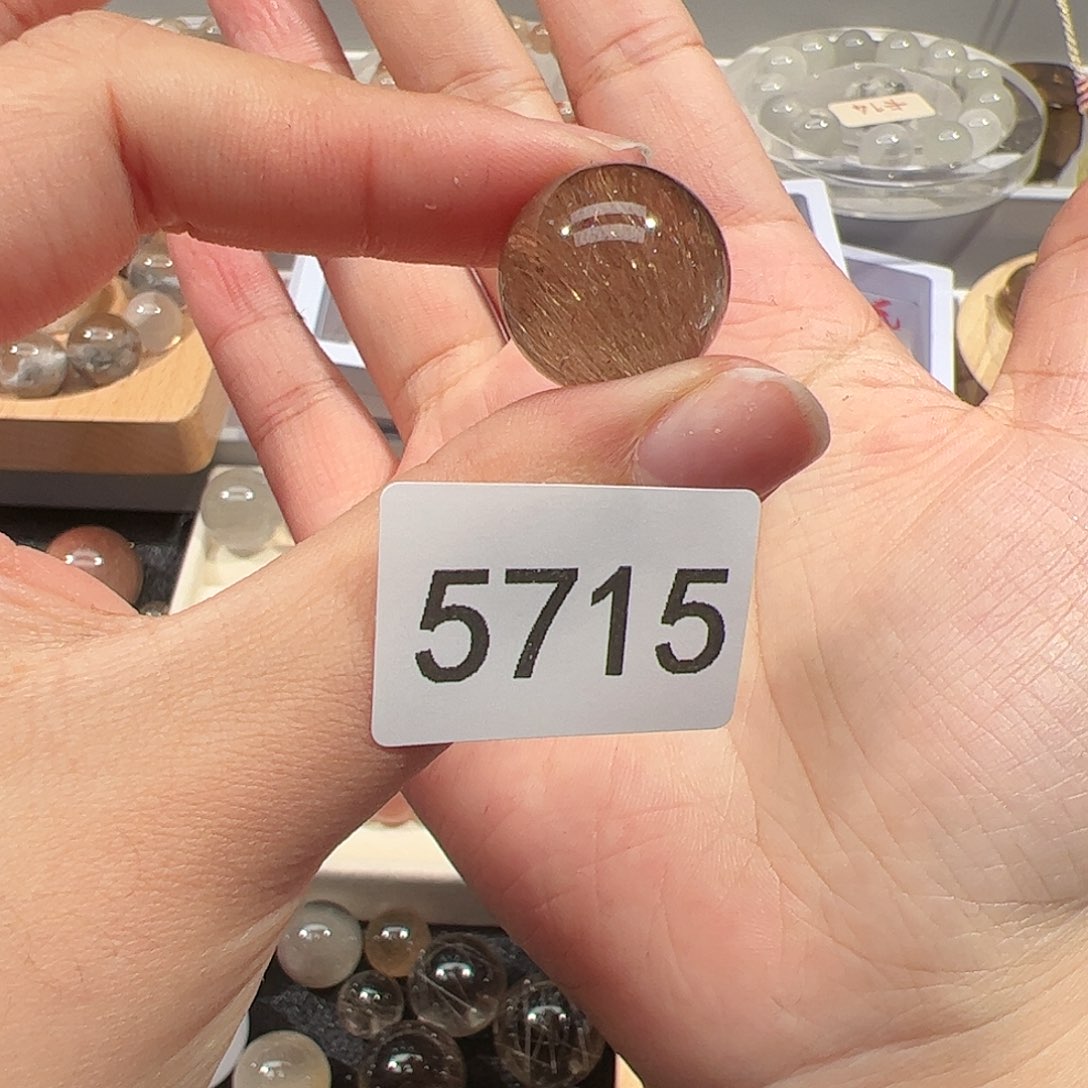 水晶未镶嵌大型摆件（非配饰）