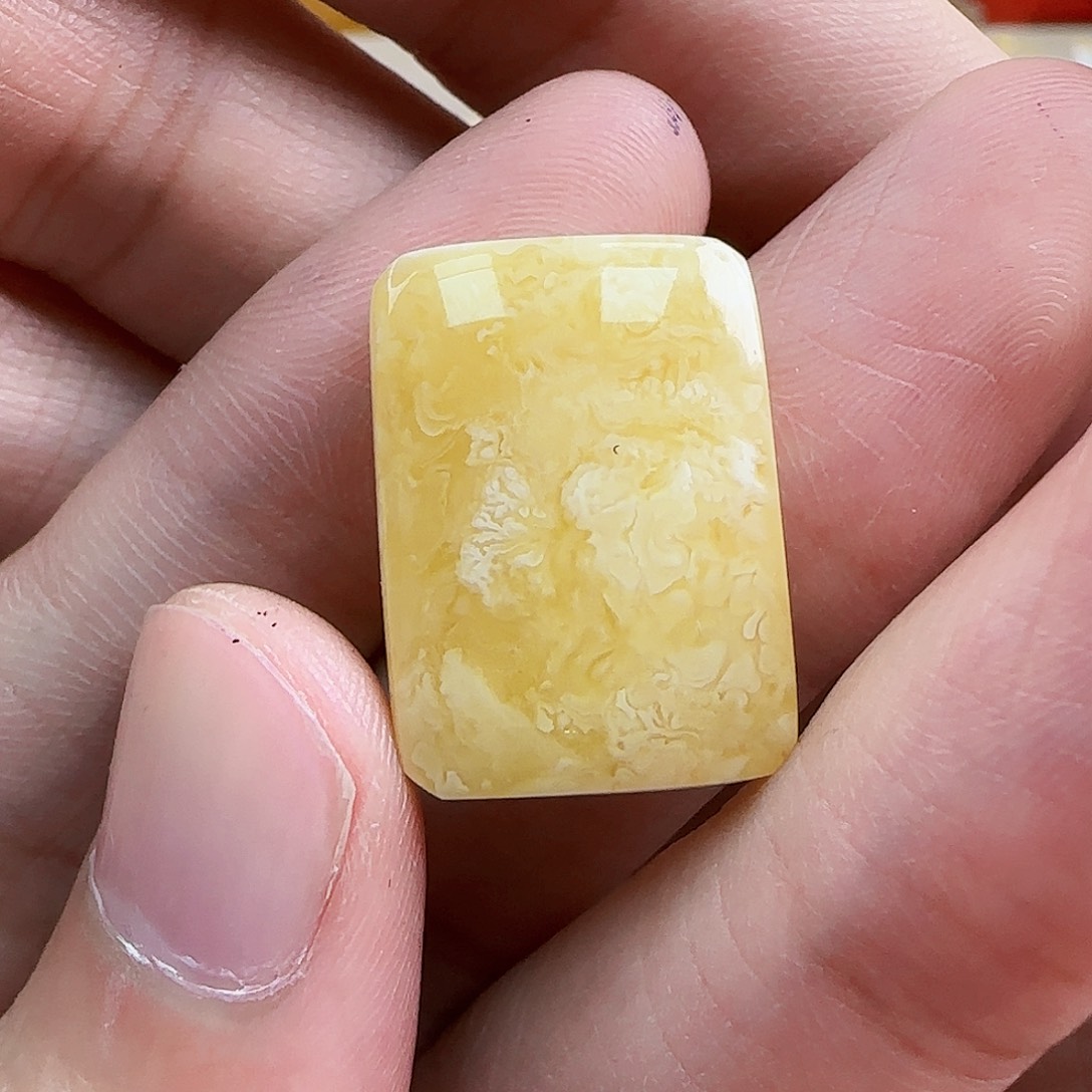 琥珀裸石未镶嵌蜜蜡