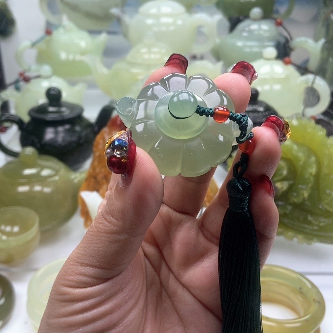 蛇纹石玉手把未镶嵌