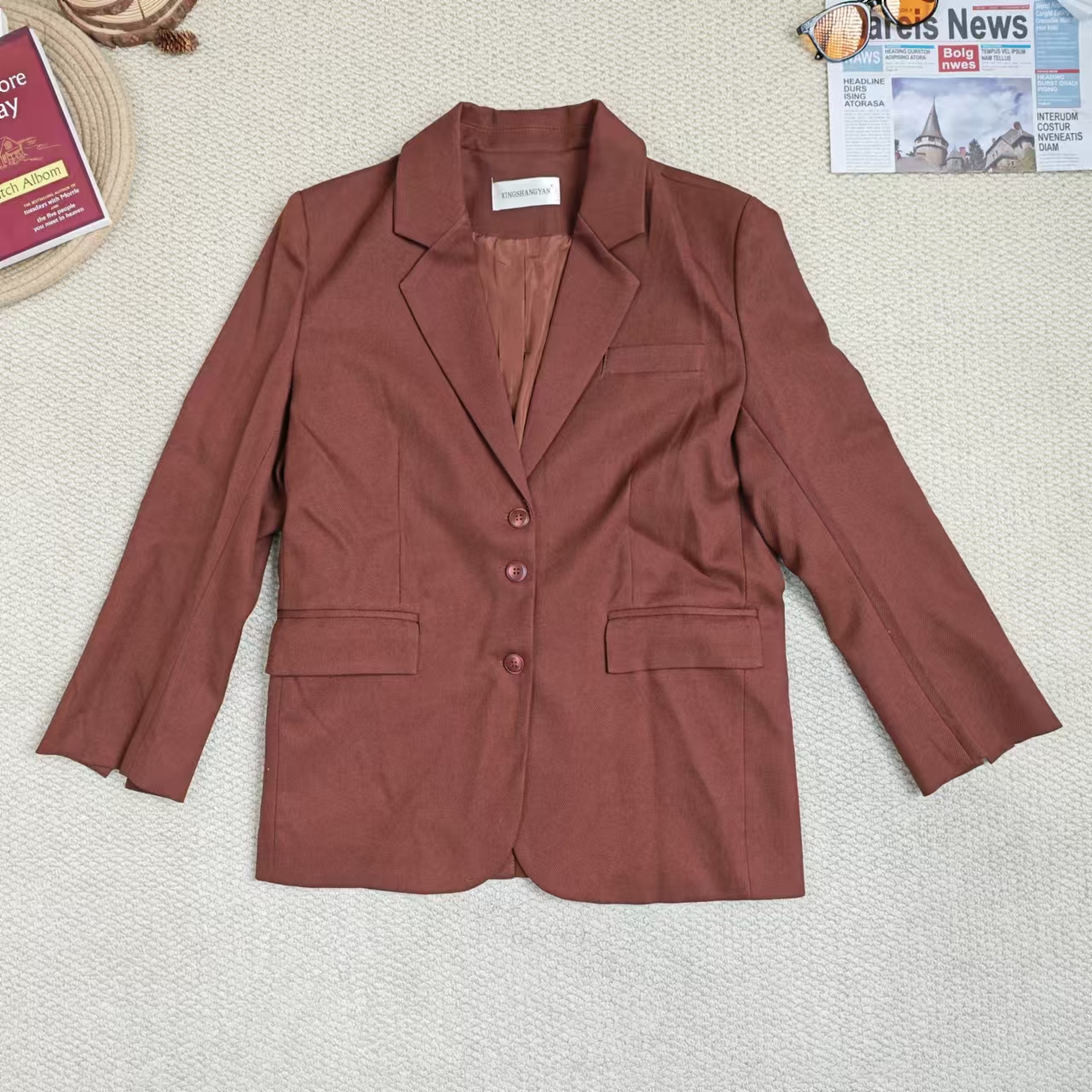 【伊人风尚服饰推荐】2024早春新款洋气西装外套2043