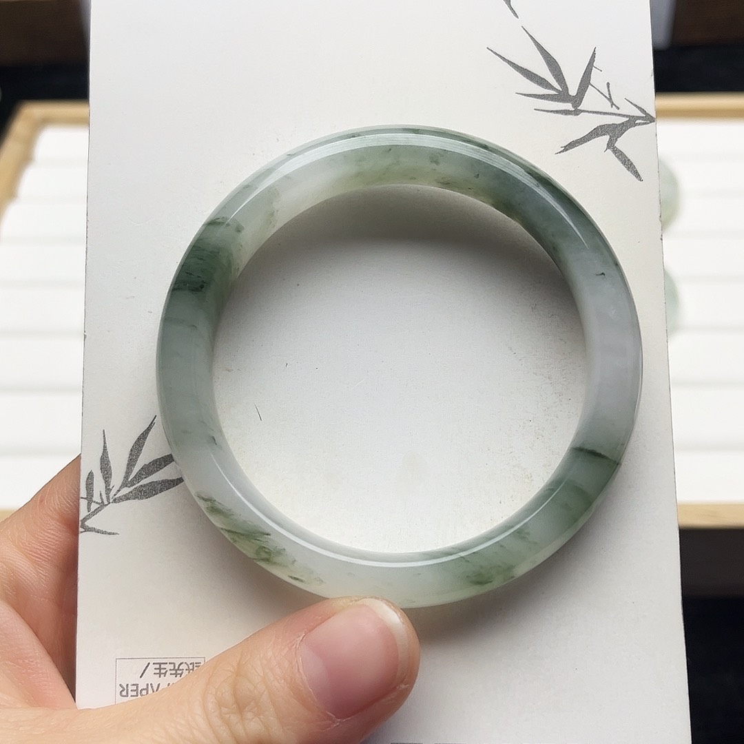 未镶嵌手镯石英质玉4