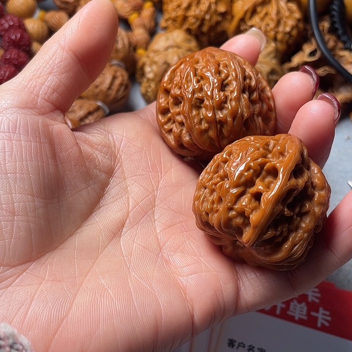 余***学吊坠文玩核桃玉龙