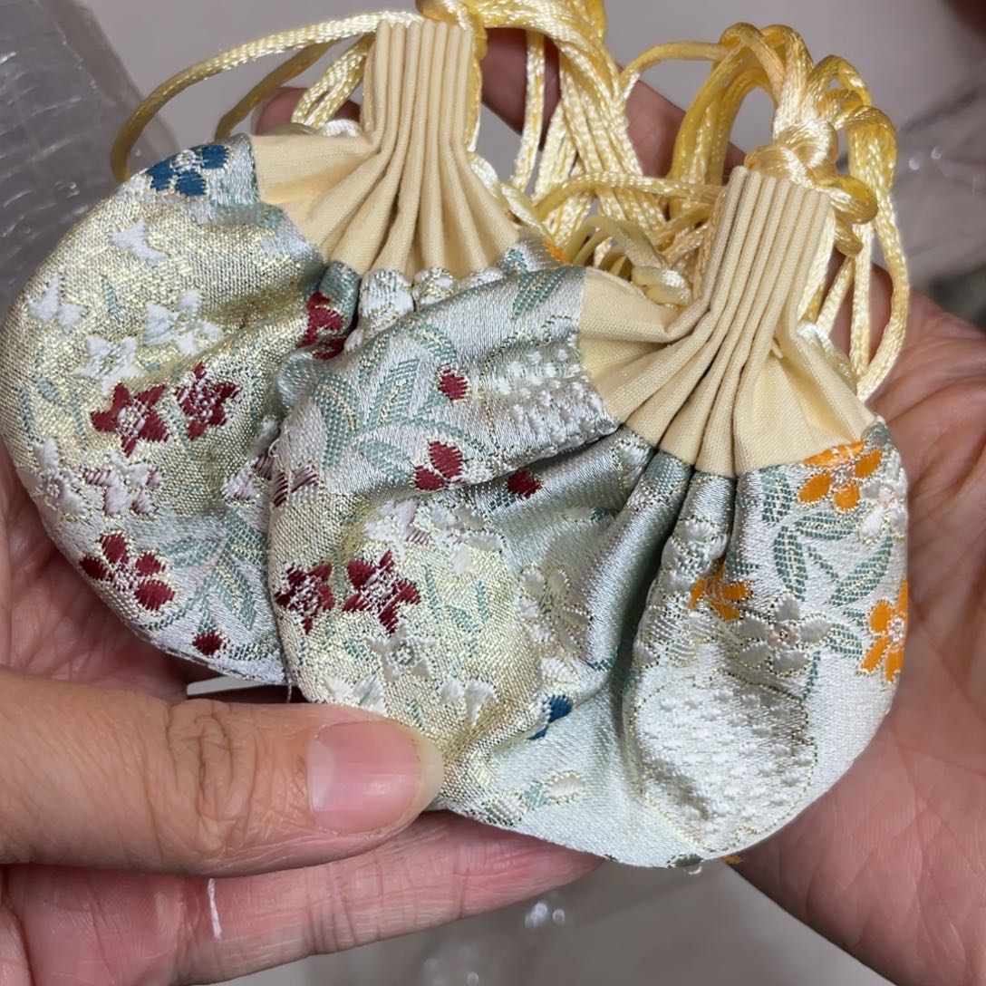 其他檀香木老山檀香老料香包