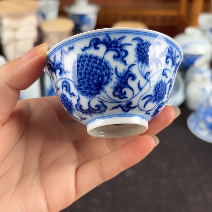 柴窑金刚莲青花杯