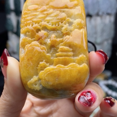 翡翠颈饰未镶嵌翡翠