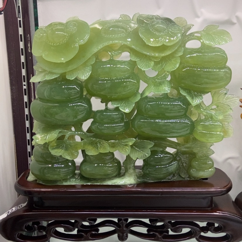 【闪购商品】未镶嵌蛇纹石玉（覆膜）珠宝奇石