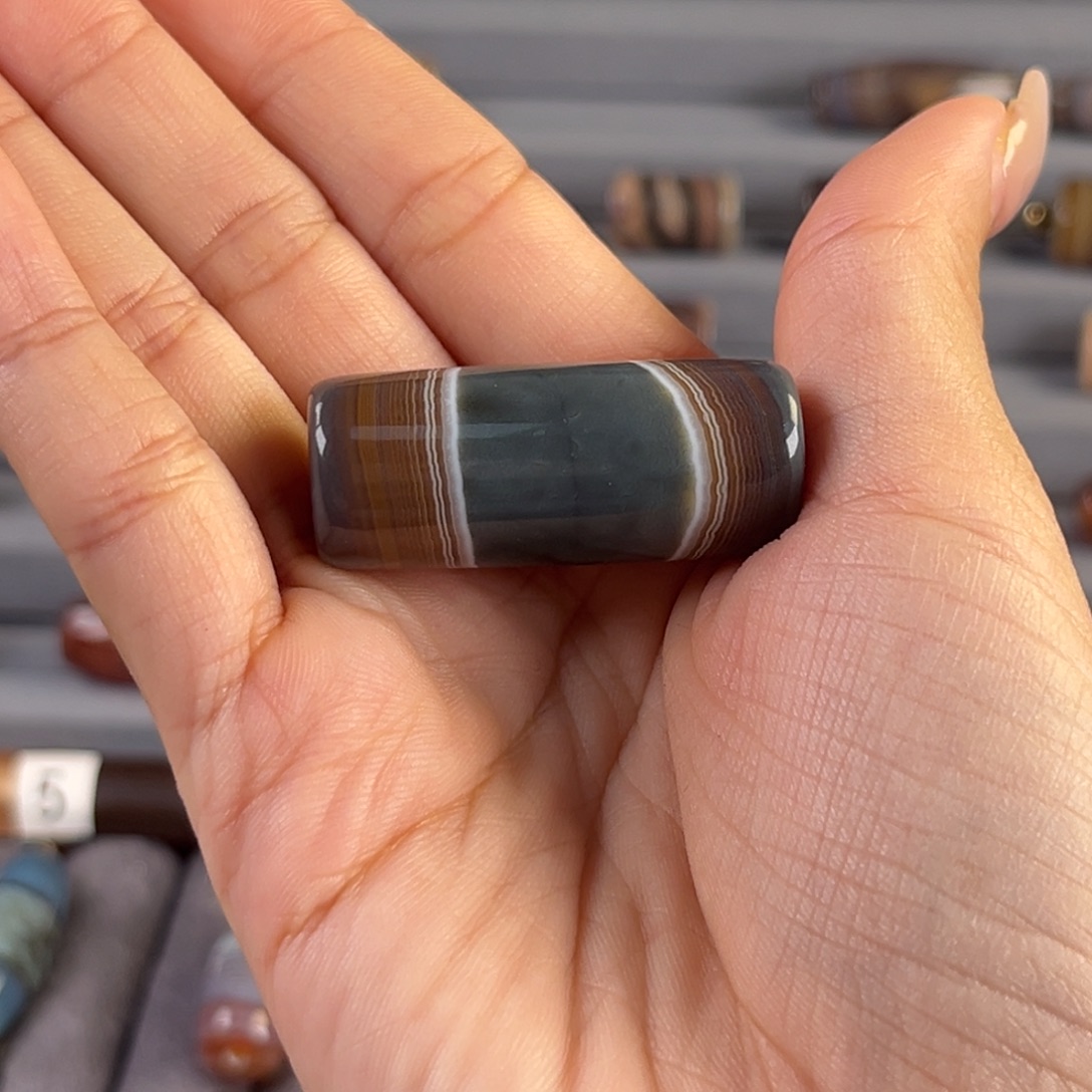 磊***友合金颈饰玛瑙/玉髓