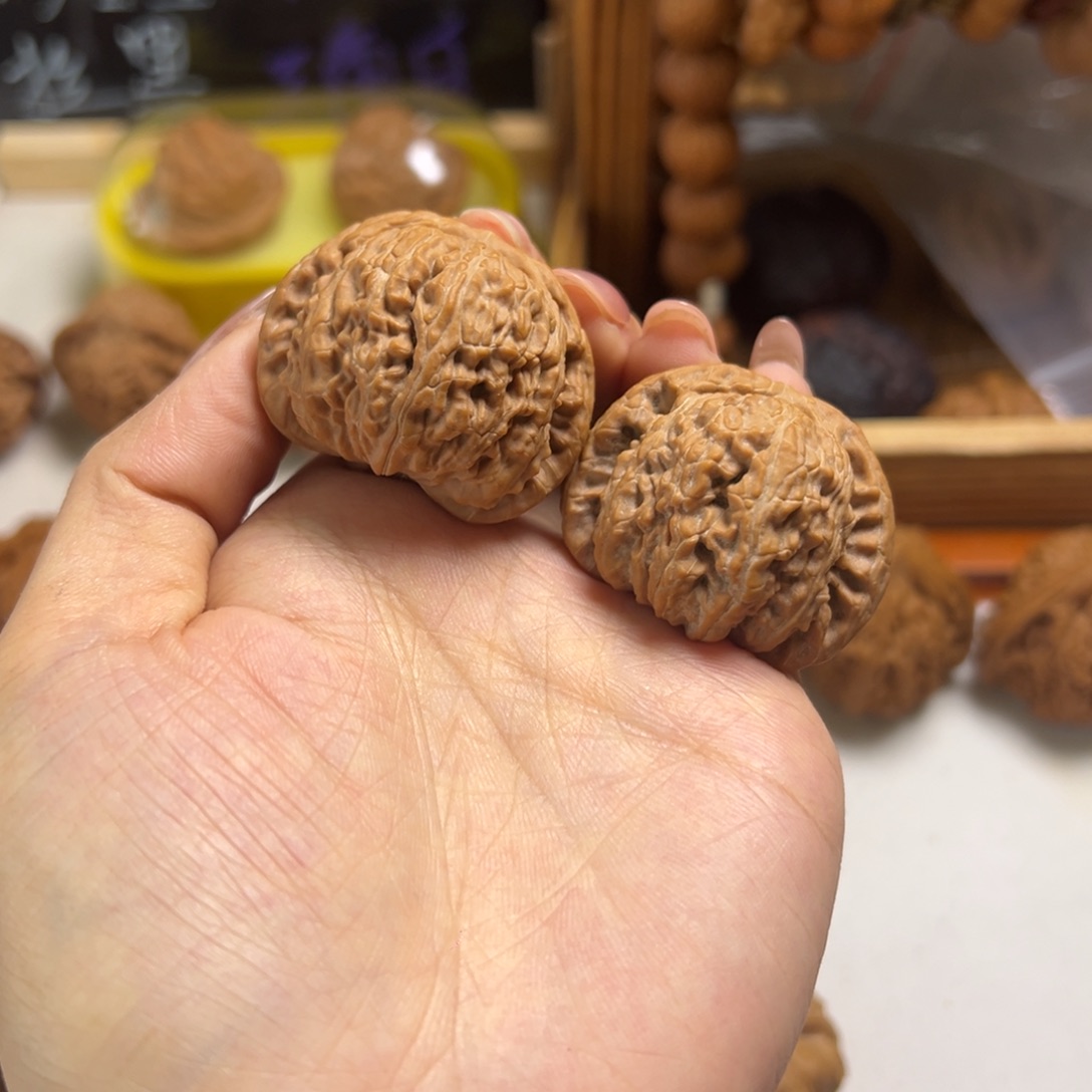 葫芦文玩核桃白狮子全品