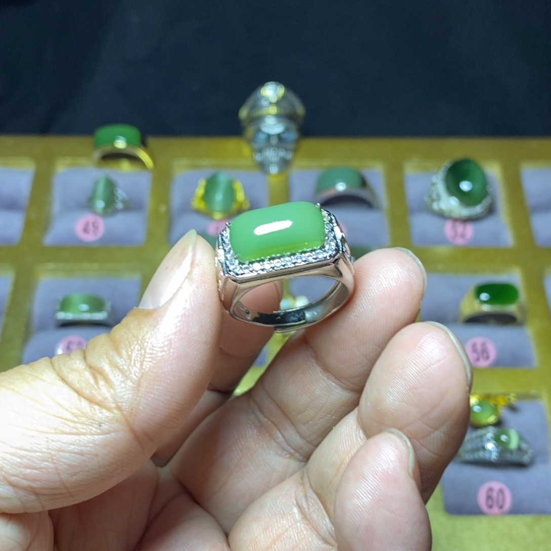 和田玉（碧玉）戒指未镶嵌