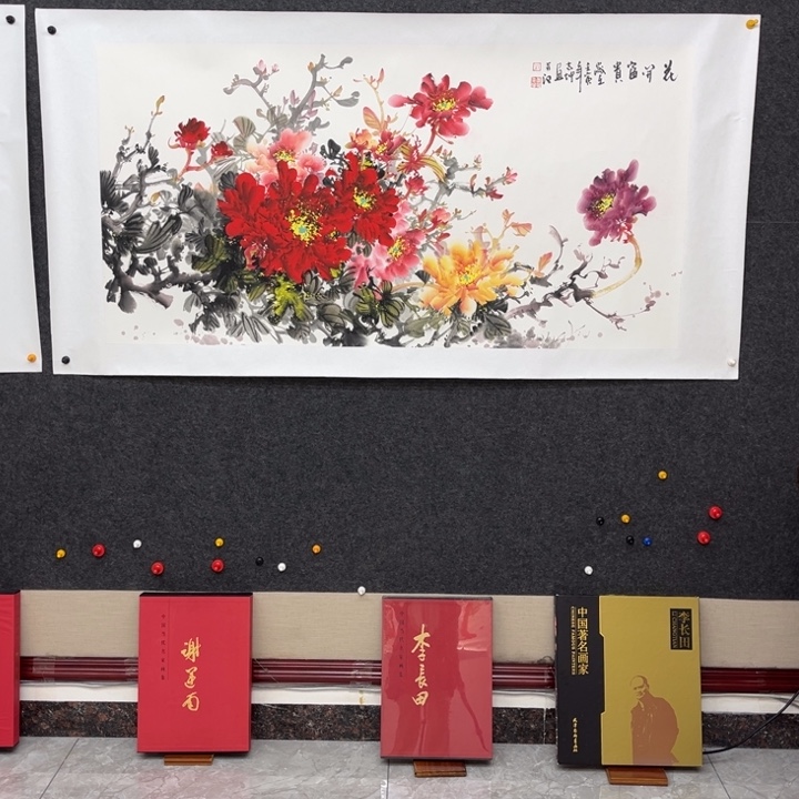国画刘志坤牡丹画136x68cm