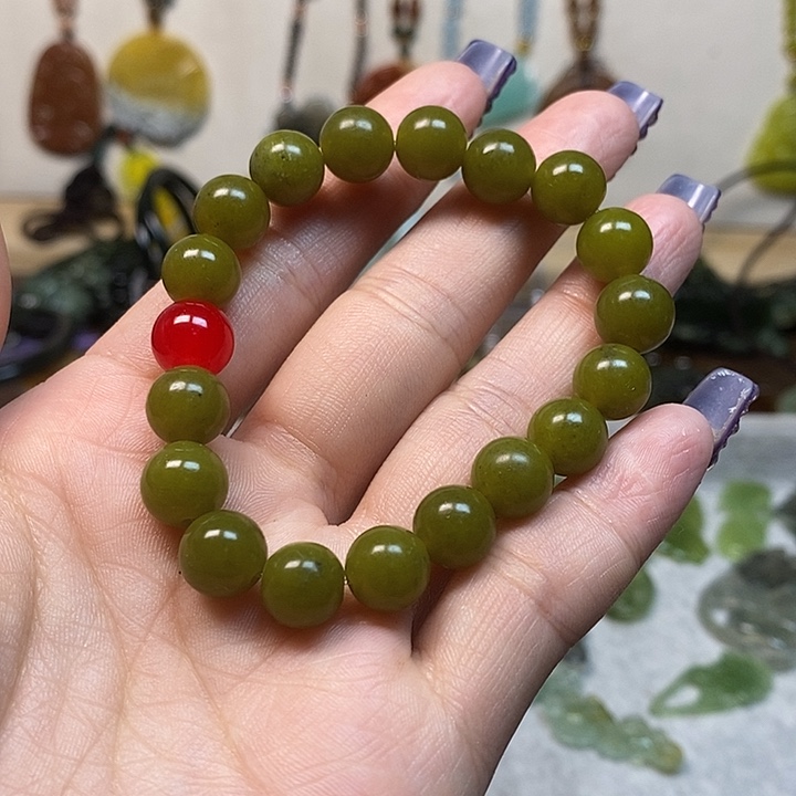 蛇纹石玉手串未镶嵌