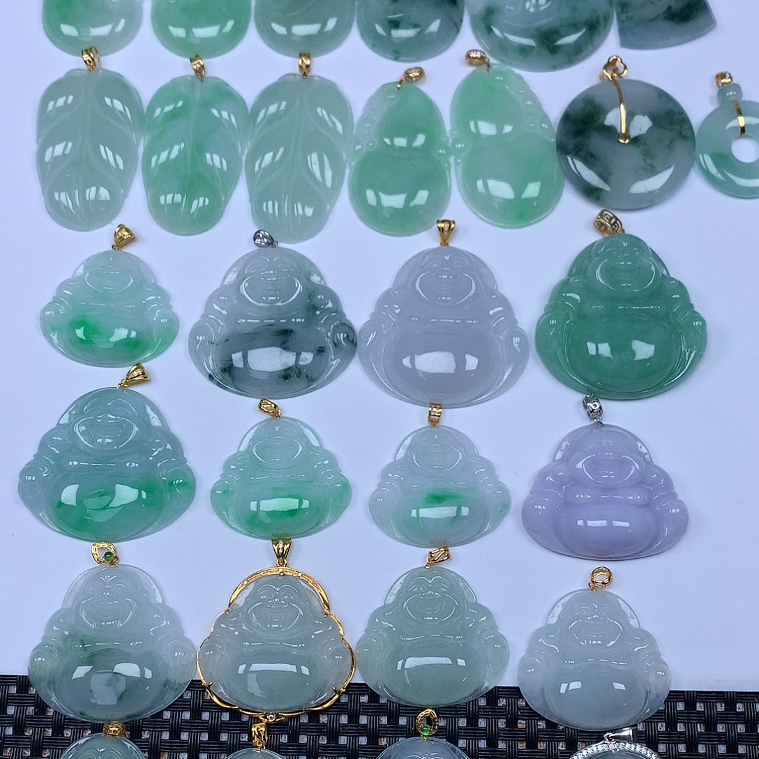 翡翠未镶嵌颈饰我