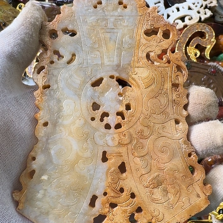 和田玉未镶嵌挂件