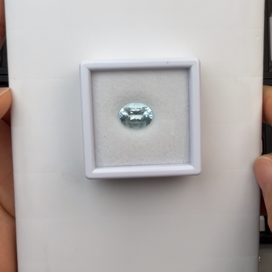 海蓝宝石裸石未镶嵌天然全净无瑕3.96CT