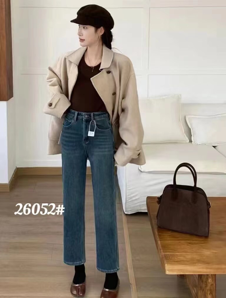 26052显瘦气质直筒时尚高腰牛仔裤