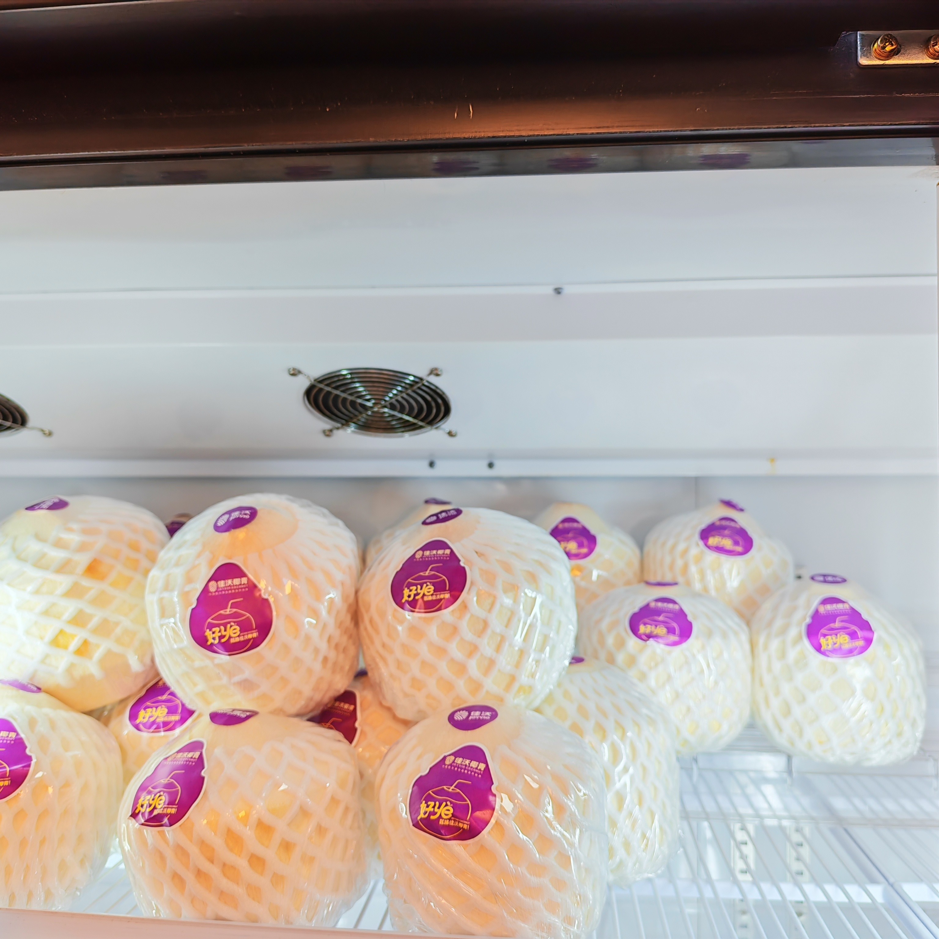 泰国香水椰青2个