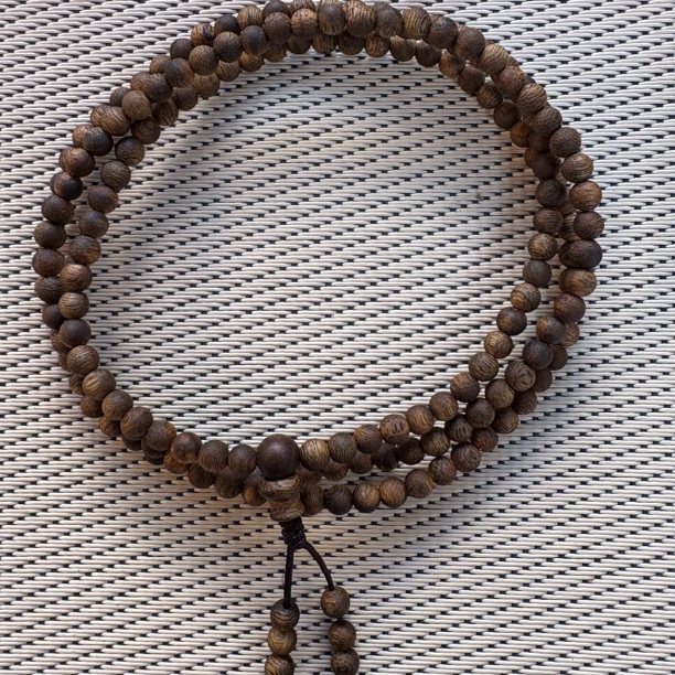 沉香10-香霸04-5克九五沉圆珠多圈多样性发一条4h