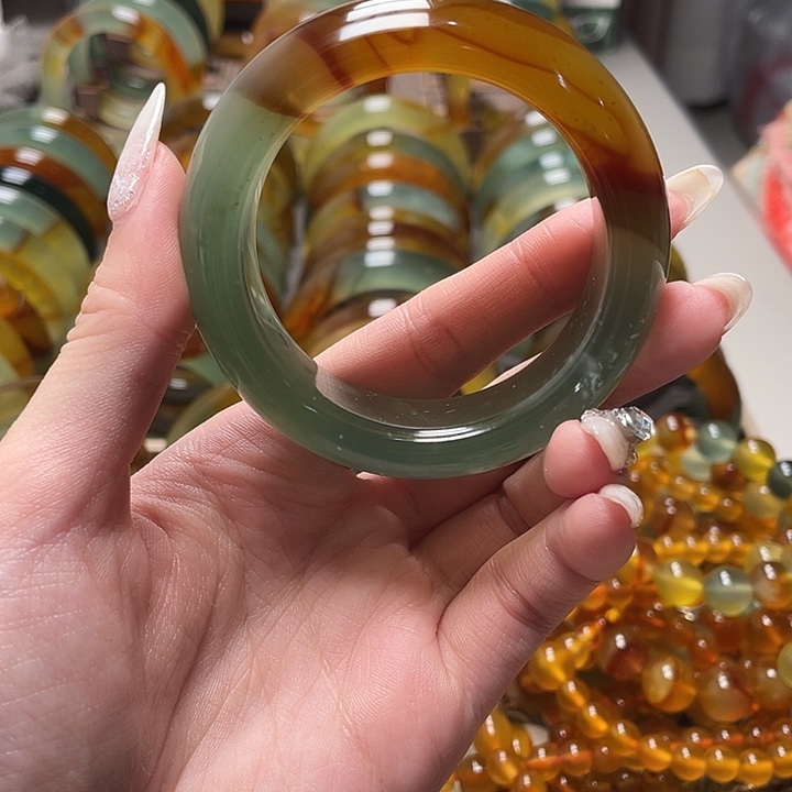 萌****蛇纹石玉未镶嵌手镯51.9