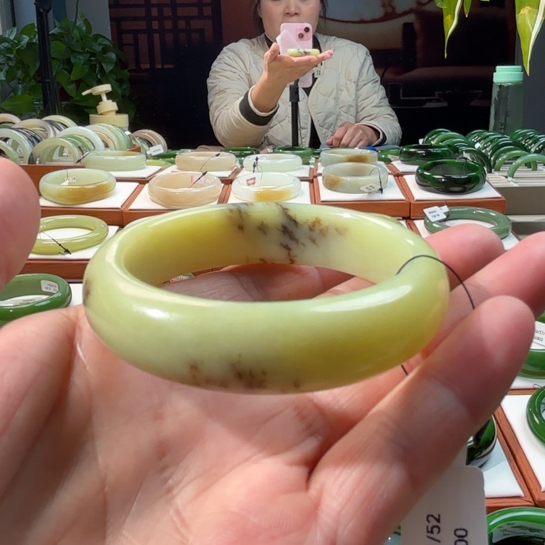和田玉（碧玉）手镯未镶嵌
