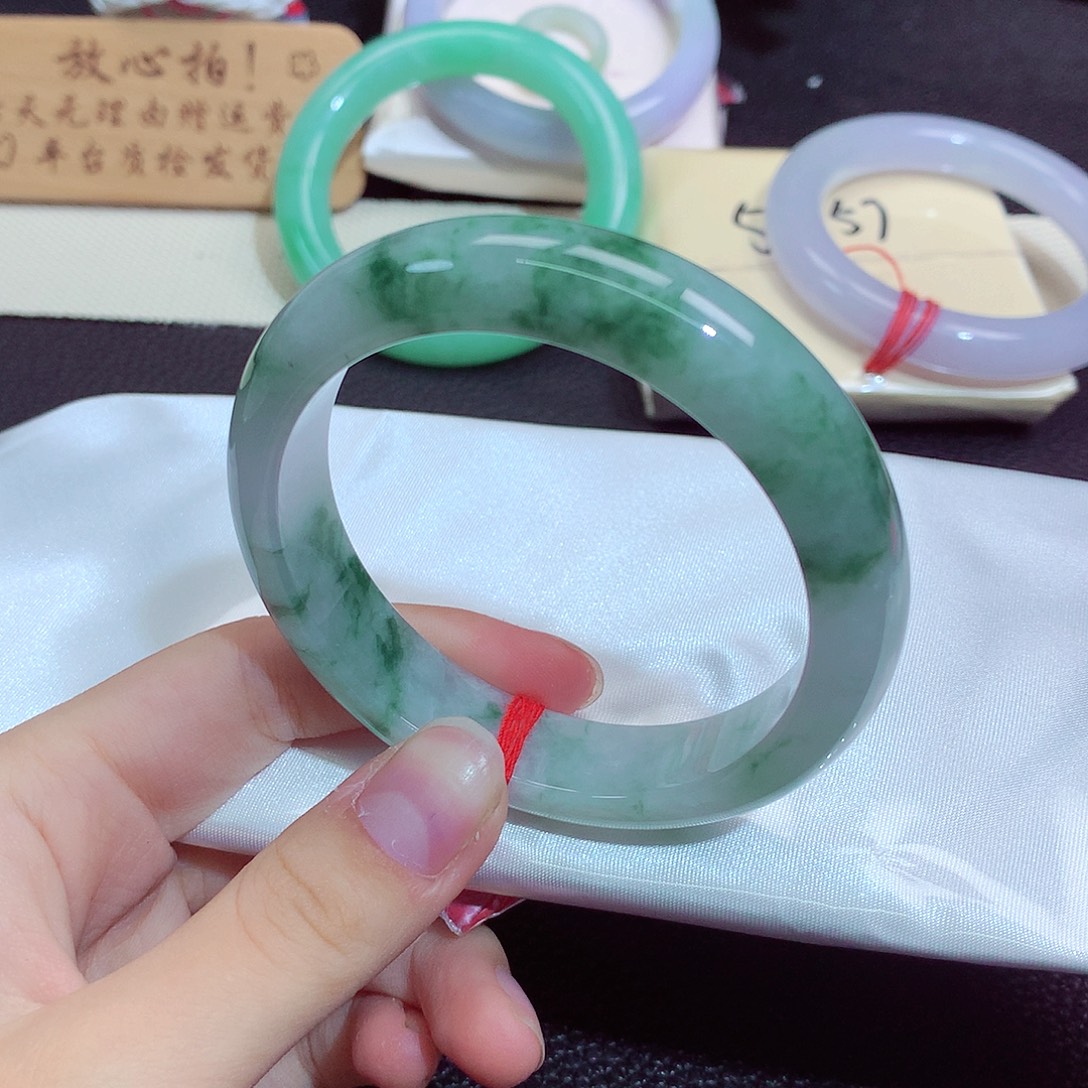 翡翠未镶嵌手镯1280