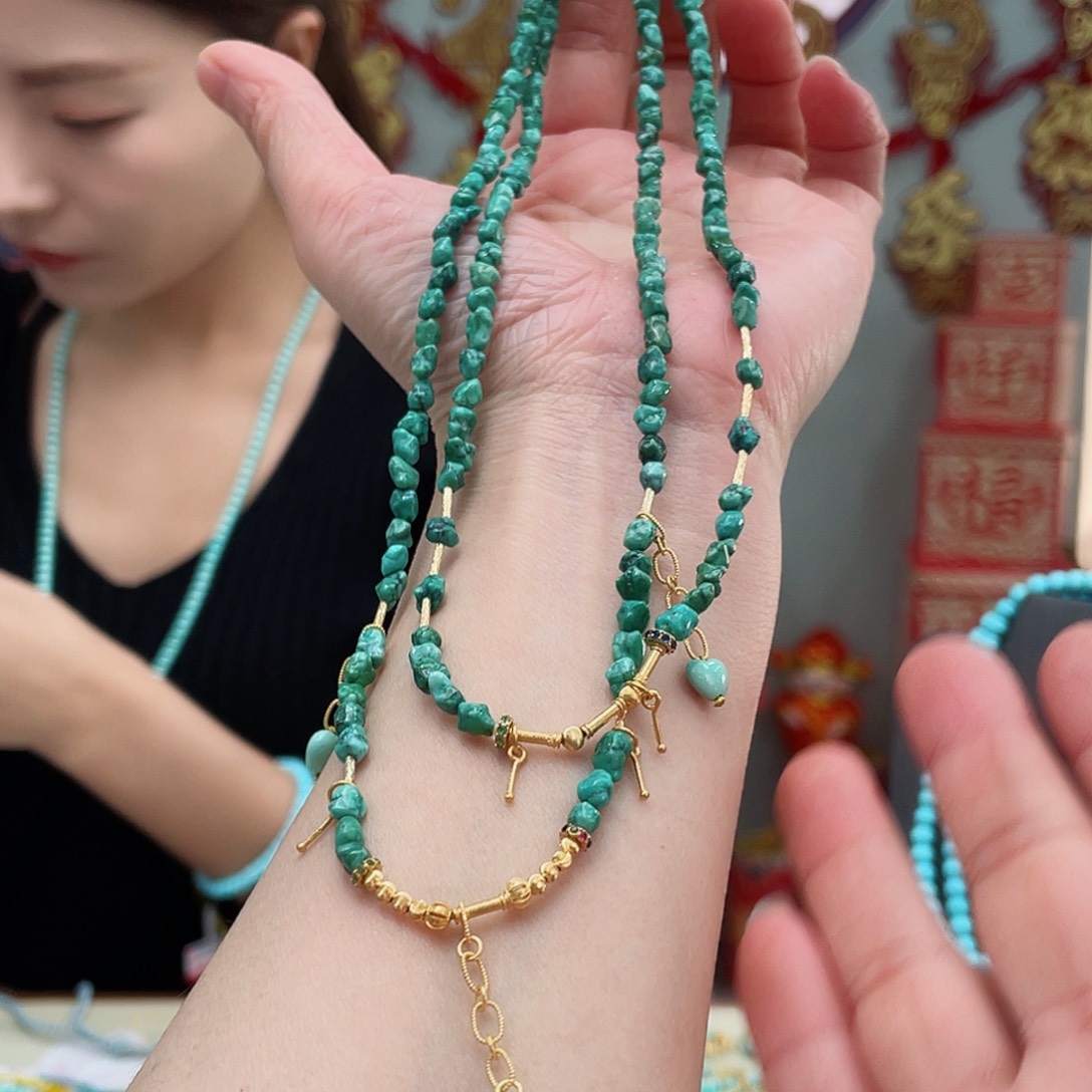 绿松石颈饰18K金镶嵌