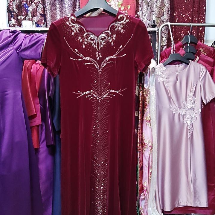 酒红色夏季v领金丝绒重工中长连衣裙2xl.3xl