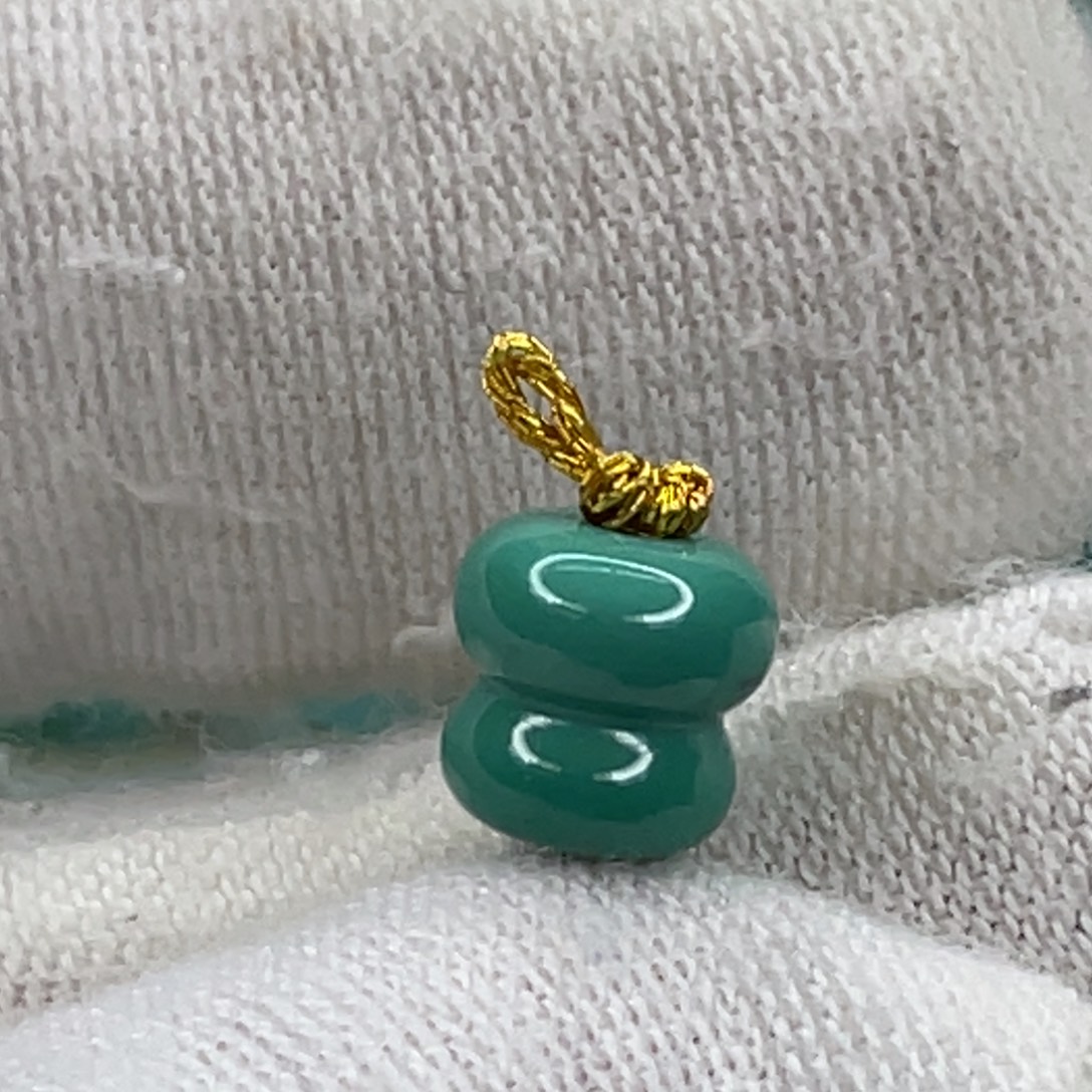 绿松石未镶嵌挂件