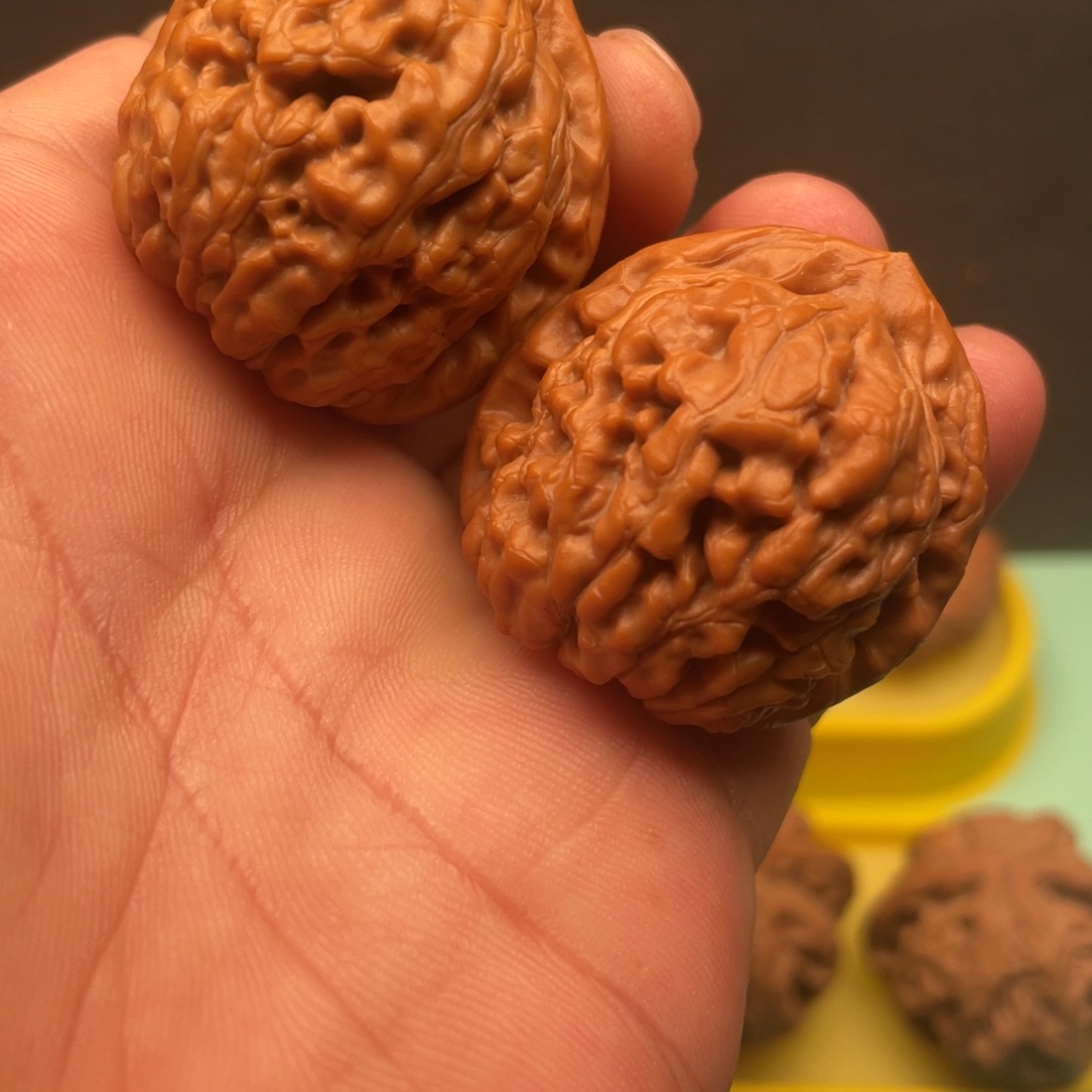 文玩核桃吊坠金字塔35