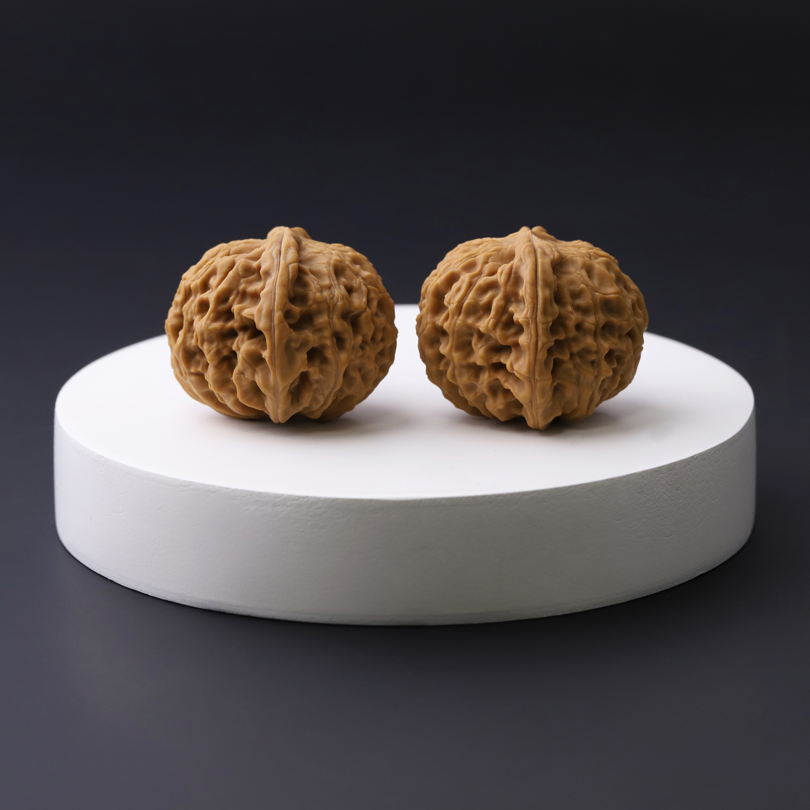 S8292【龙眼元宝】货头精配文玩核桃手把件（送工具）