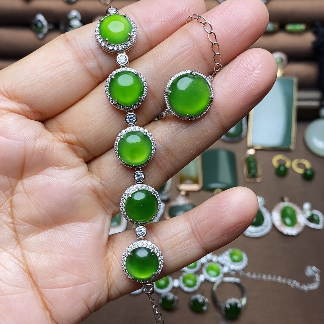 吊坠(不含链)银S925镶嵌和田玉（碧玉）套装