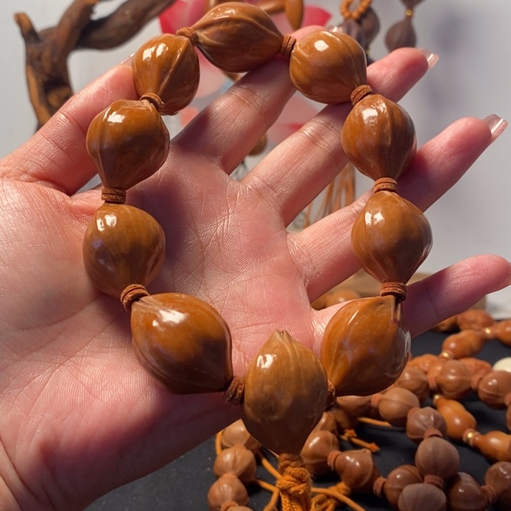 手串/手链橄榄核2.1三花铁盒