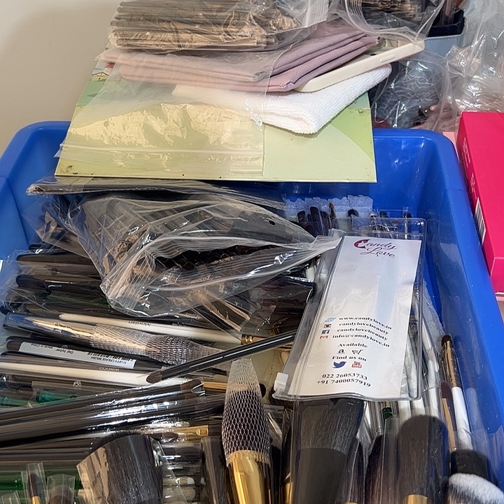 2***…刷包 微瑕 不退不换