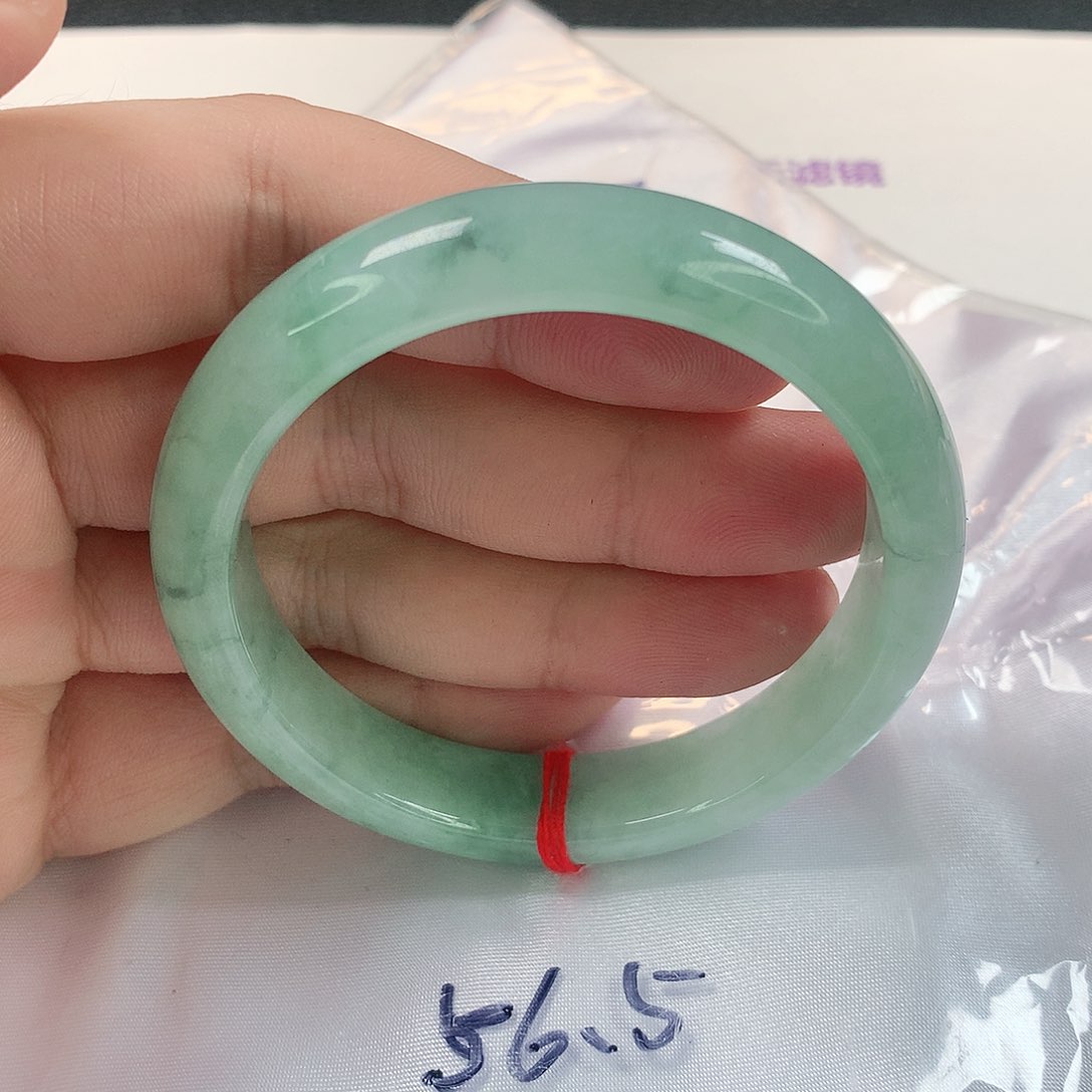 翡翠未镶嵌手镯338号