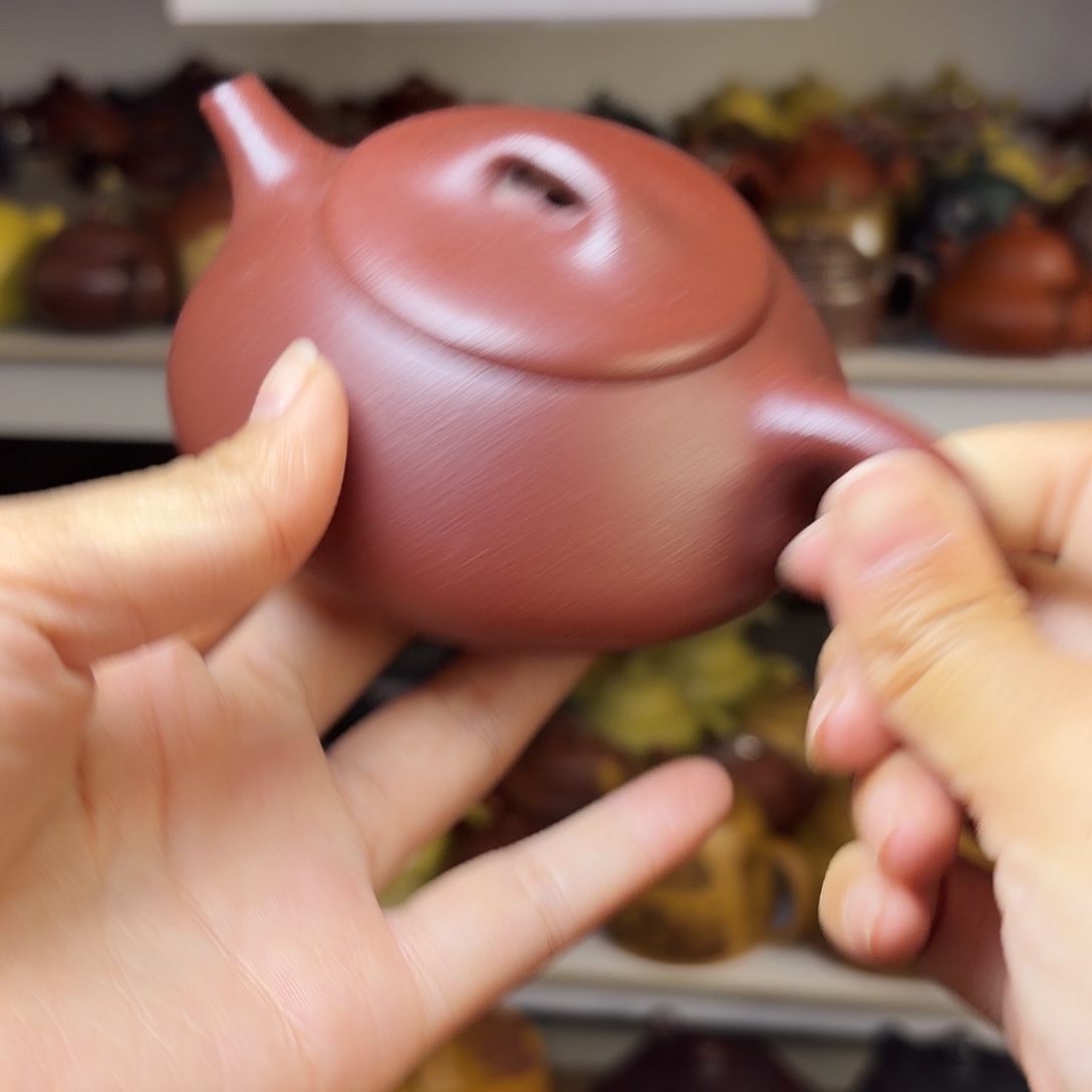 甄选宜兴本土紫砂壶