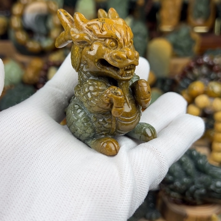 岫岩河磨玉（透闪石质玉）把件未镶嵌