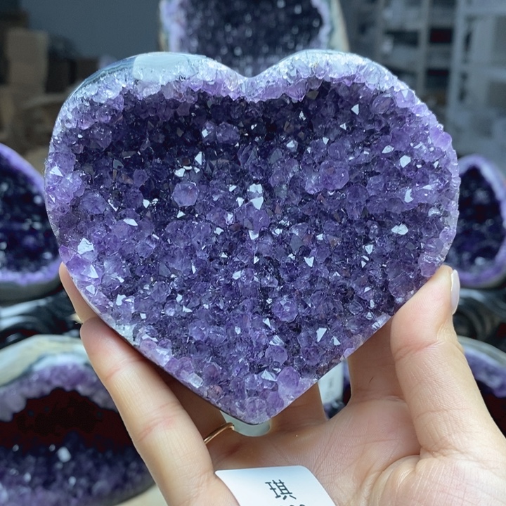 紫晶大型摆件（非配饰）未镶嵌