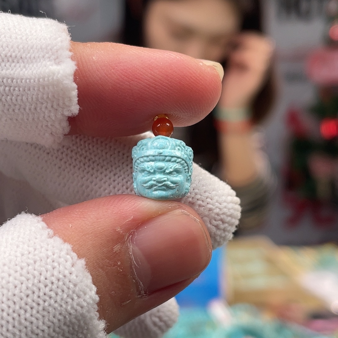 绿松石未镶嵌挂件