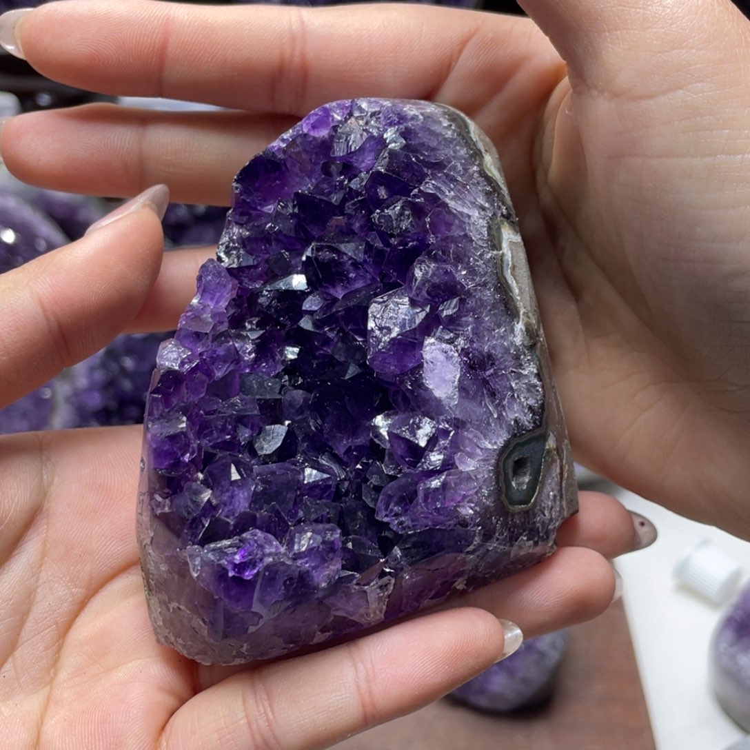 紫晶大型摆件（非配饰）未镶嵌