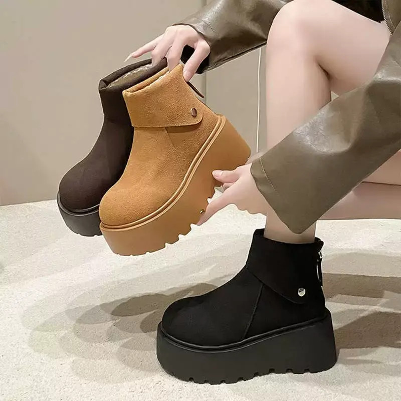 软皮厚底增高7cm加厚雪地靴女冬季新款小个子踩屎感显瘦大棉短靴