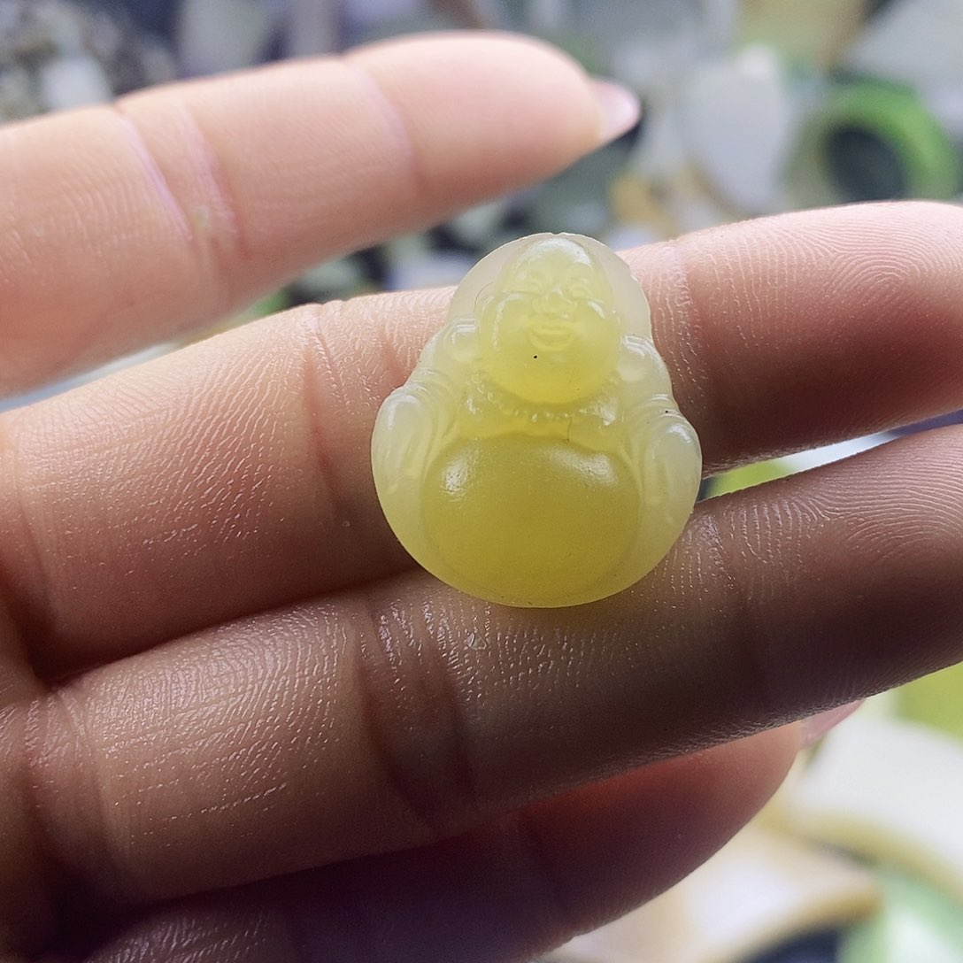 和田玉未镶嵌车挂