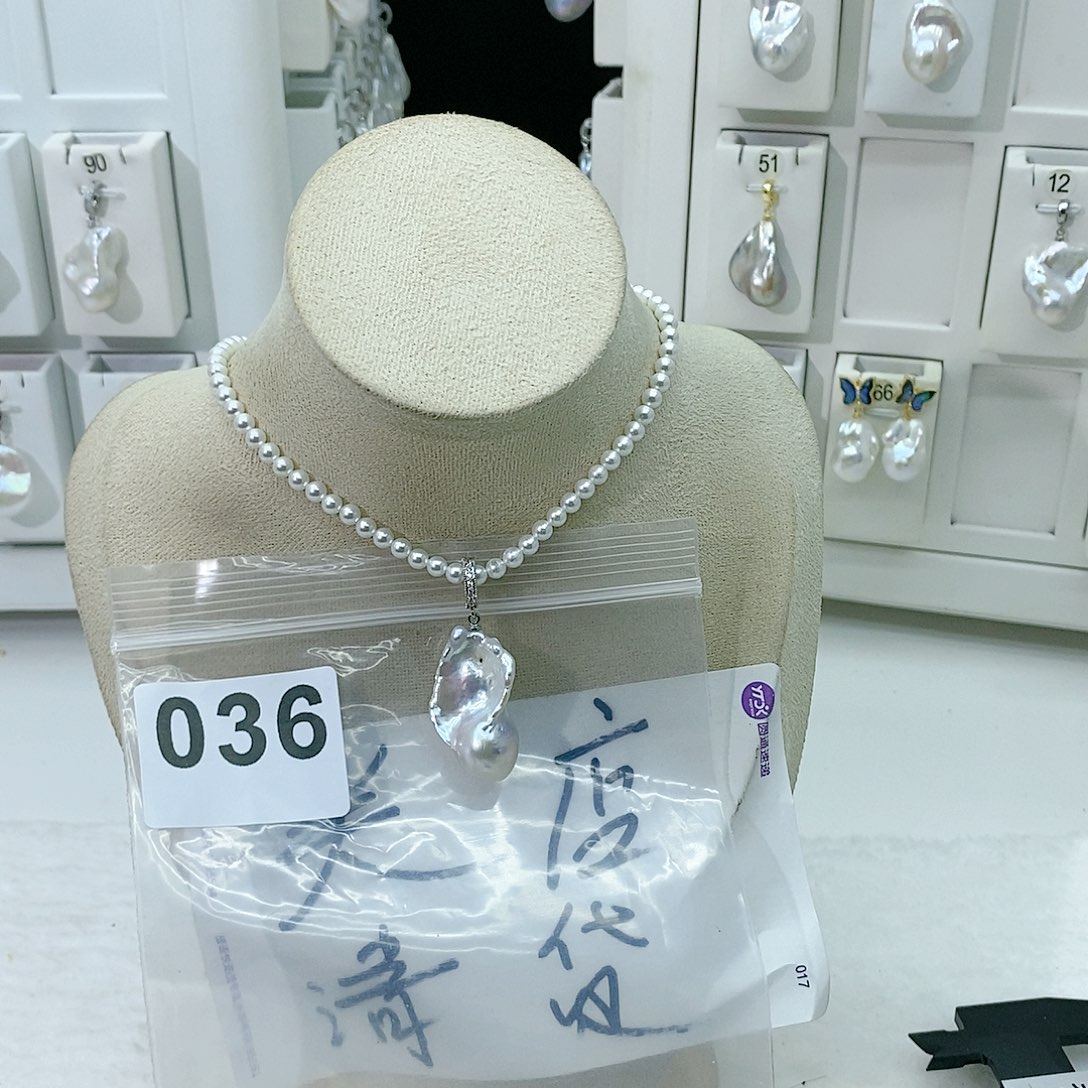 淡水珍珠颈饰合金