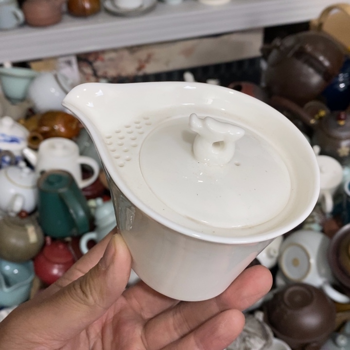 陶瓷艺术品及陶瓷壶