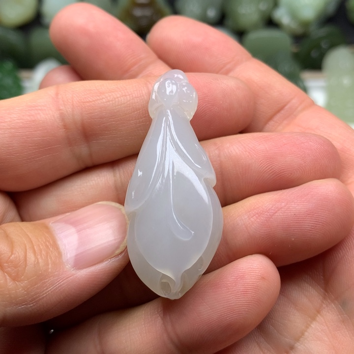 和田玉挂件未镶嵌ꫛ****?