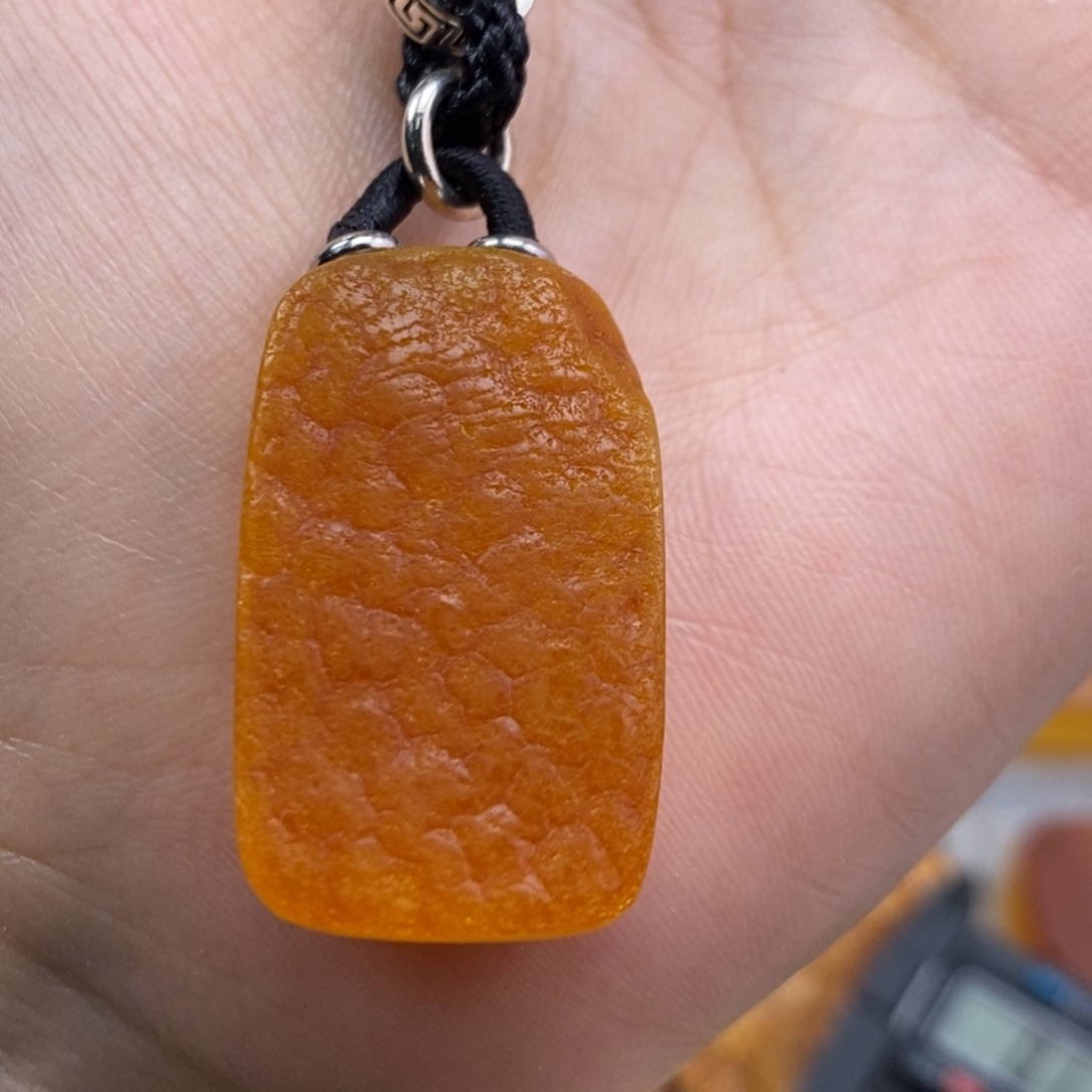 琥珀吊坠(赠链)未镶嵌